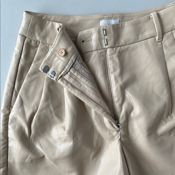 Aritzia Wilfred Effortless Short Vegan Leather Flax Beige - Picture 4 of 15